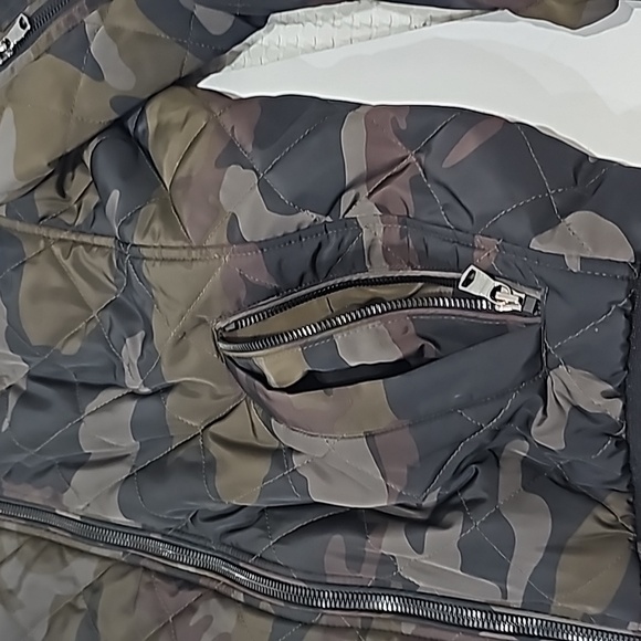 Calvin Klein Mens Jacket Camo Quilted Bomber Jacket Size M - Picture 11 of 14